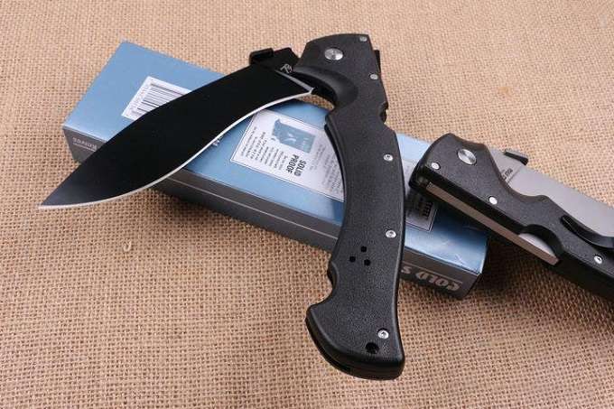 shtf gear: Black Tactical Folding Knife