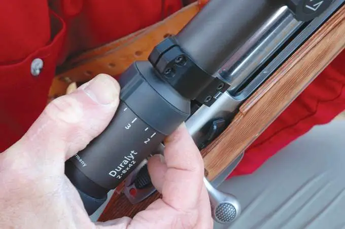 Adjusting Rifle Scope Magnification
