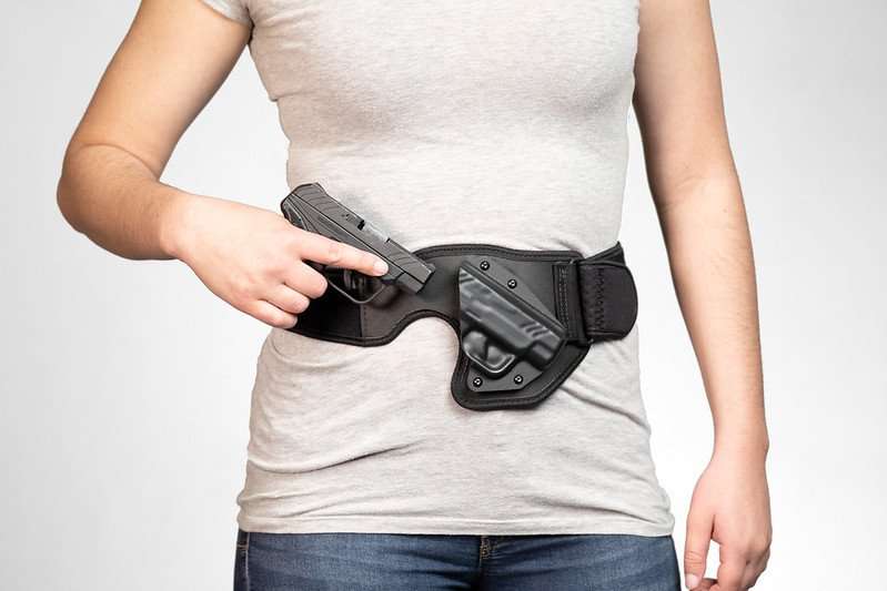 8 Best Belly Band Holsters 2022 Review 