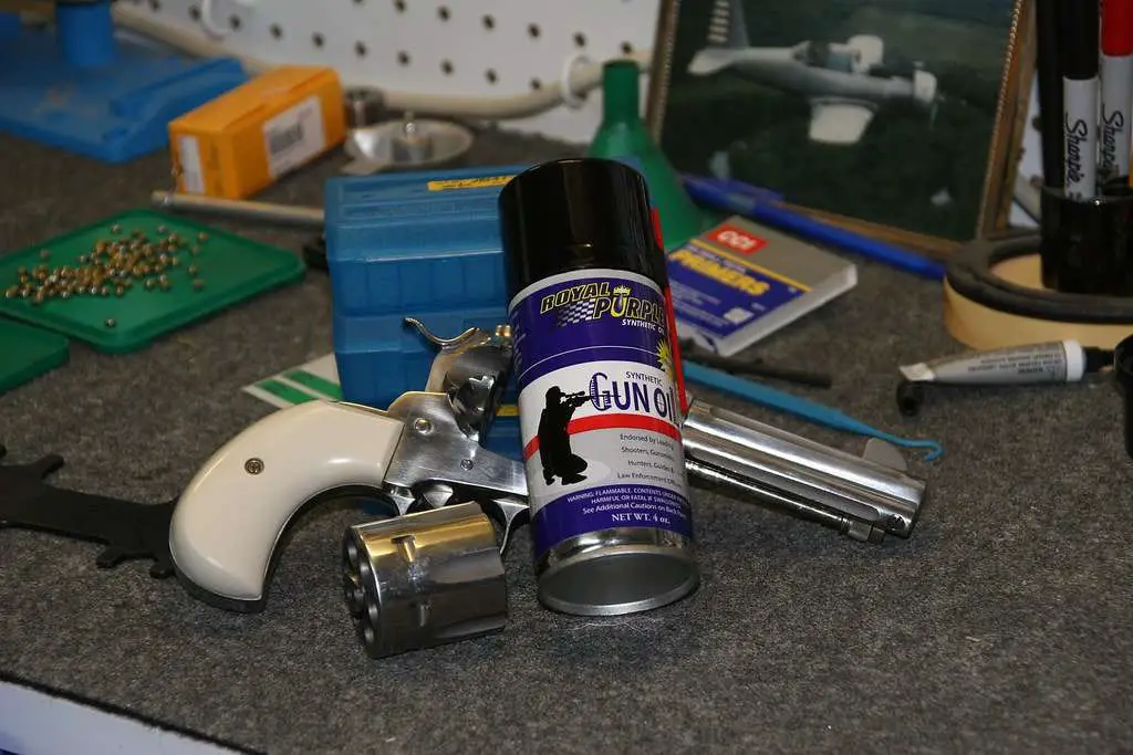 5 Best Gun Cleaning Oils [2022 Review]