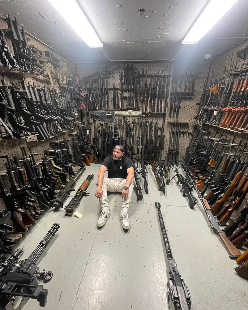 Pewpew gun room